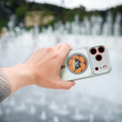 LogCase -C | E-Paper Smartphone Case