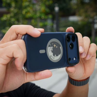 LogCase -C | E-Paper Smartphone Case