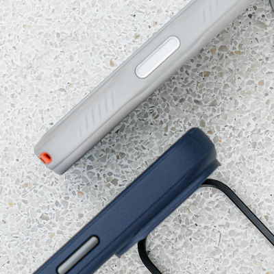 LogCase -C | E-Paper Smartphone Case