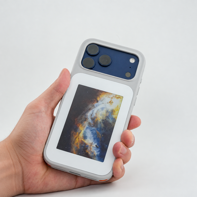 LogCase Full Colour | E-Paper iPhone Case
