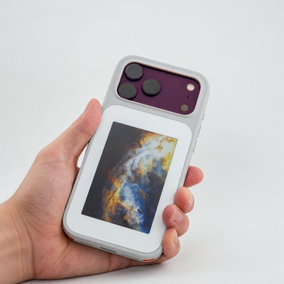 LogCase Full Colour | E-Paper iPhone Case